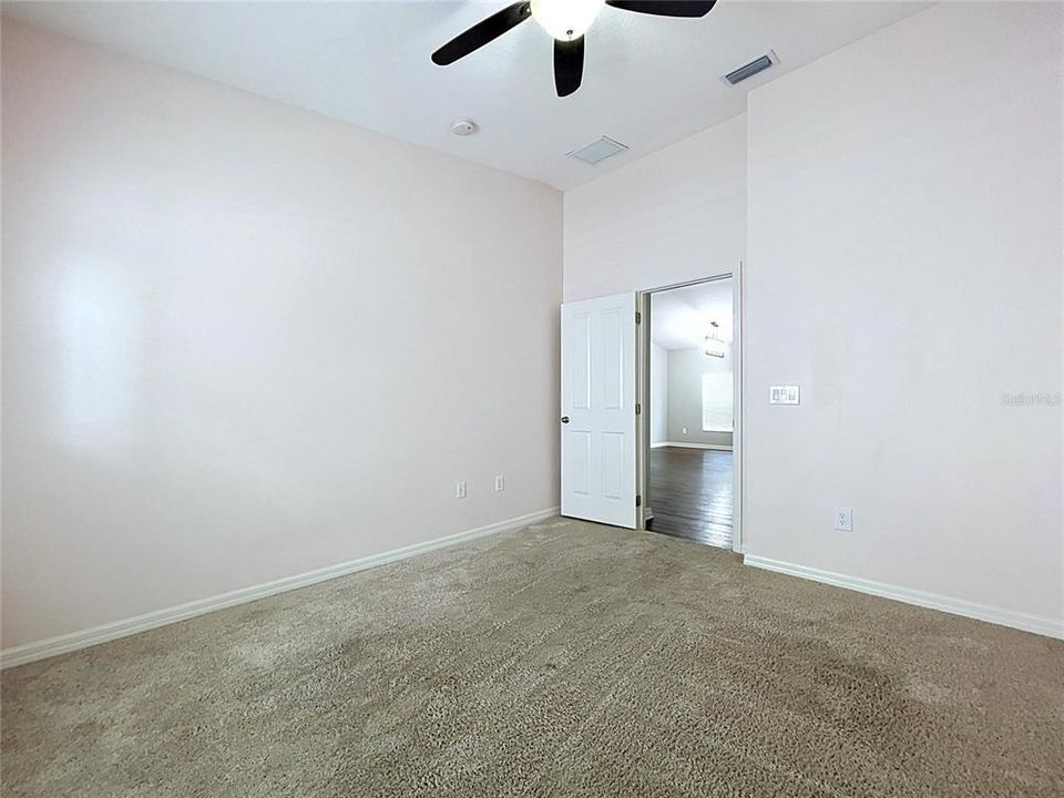 For Sale: $359,000 (4 beds, 2 baths, 2091 Square Feet)
