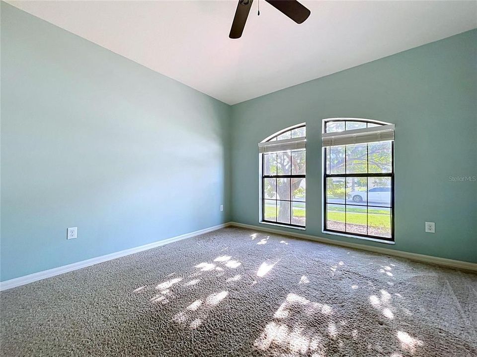 For Sale: $359,000 (4 beds, 2 baths, 2091 Square Feet)