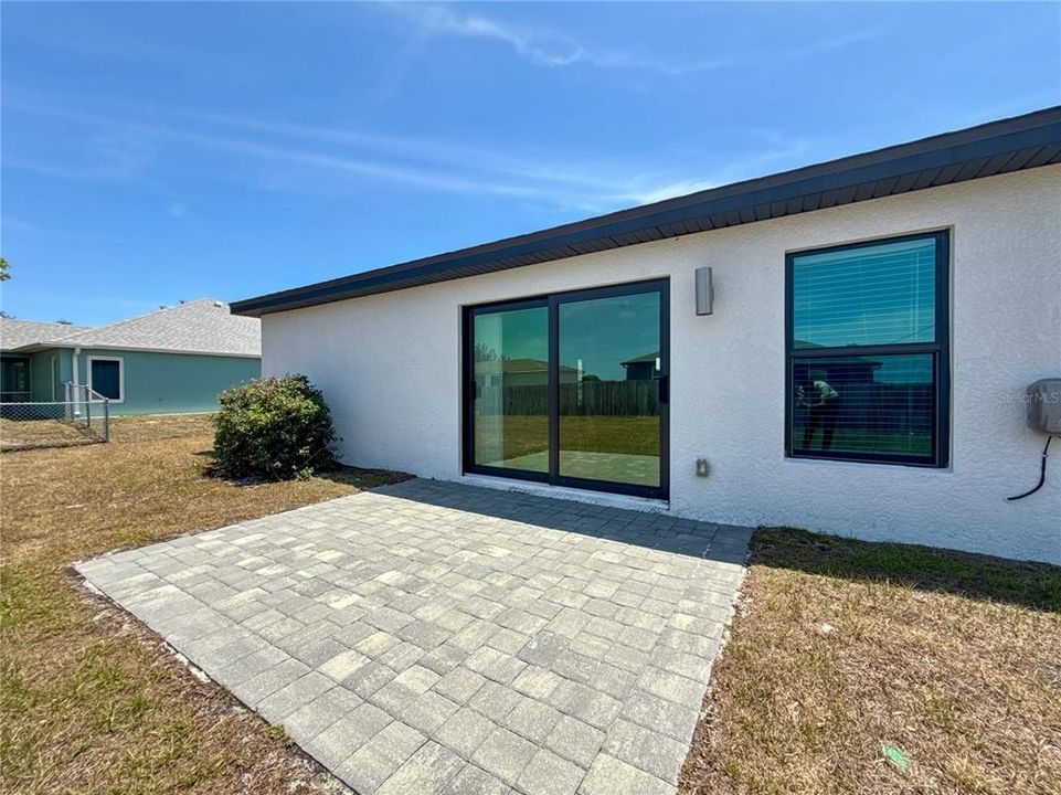 For Sale: $95,000 (3 beds, 2 baths, 1143 Square Feet)