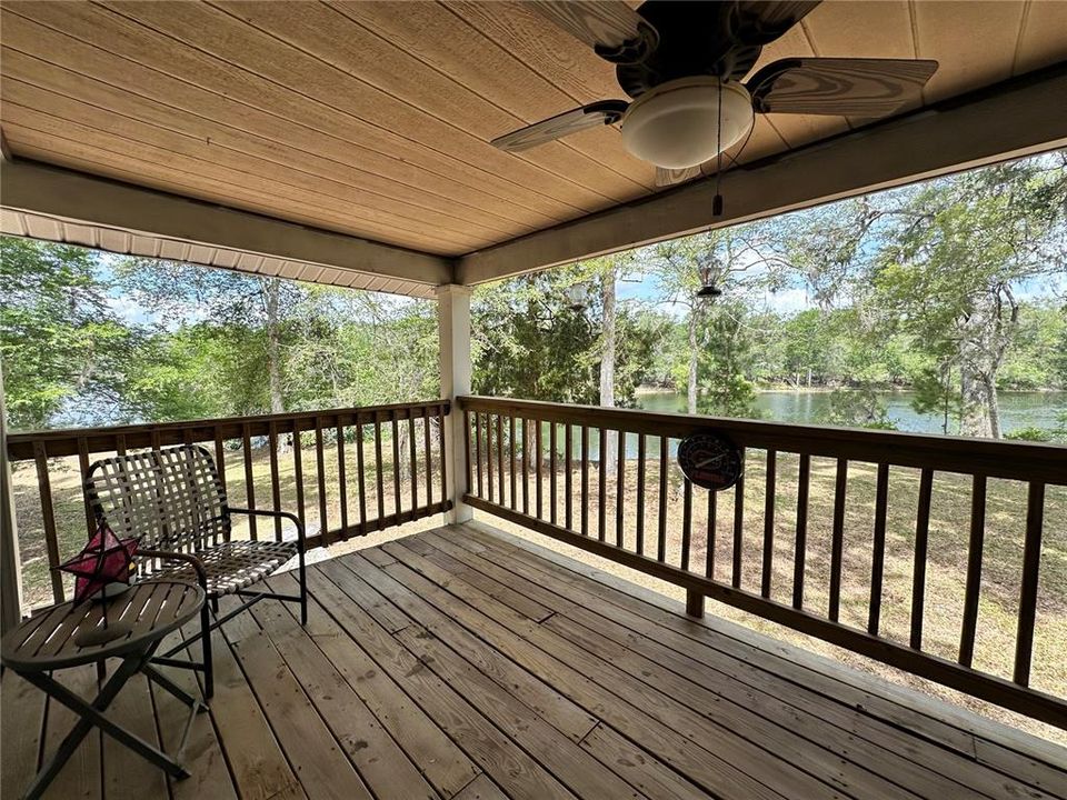 For Sale: $875,000 (2 beds, 1 baths, 1296 Square Feet)