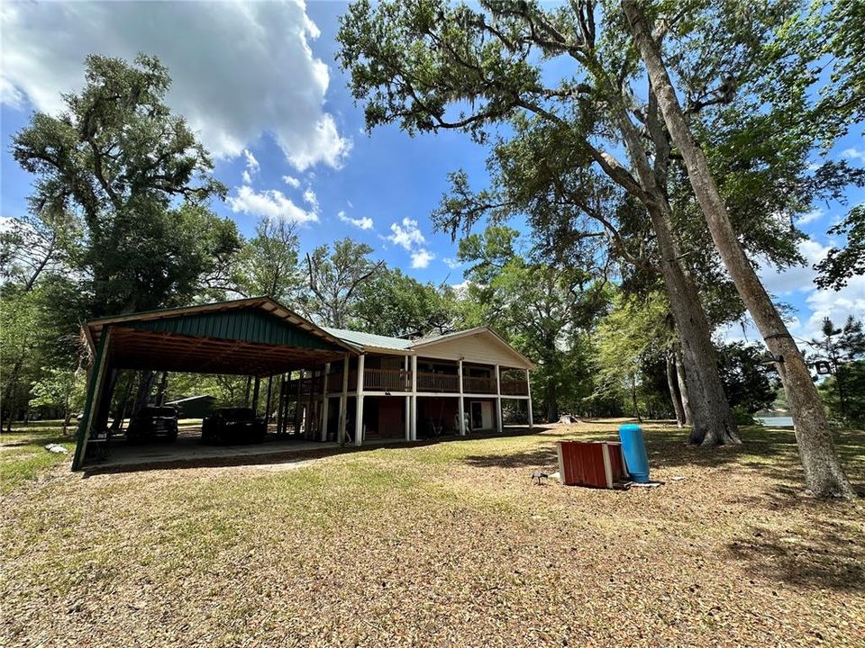 For Sale: $875,000 (2 beds, 1 baths, 1296 Square Feet)
