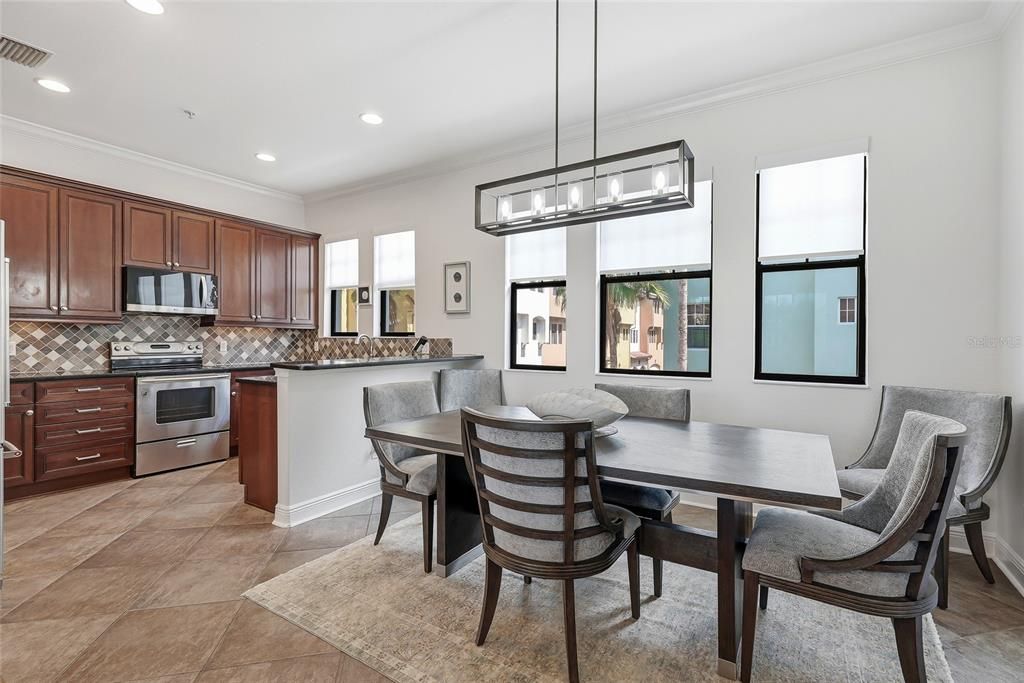 For Sale: $699,000 (3 beds, 2 baths, 1884 Square Feet)