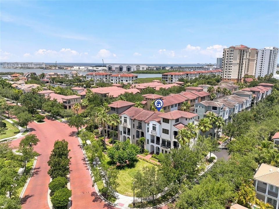 For Sale: $699,000 (3 beds, 2 baths, 1884 Square Feet)