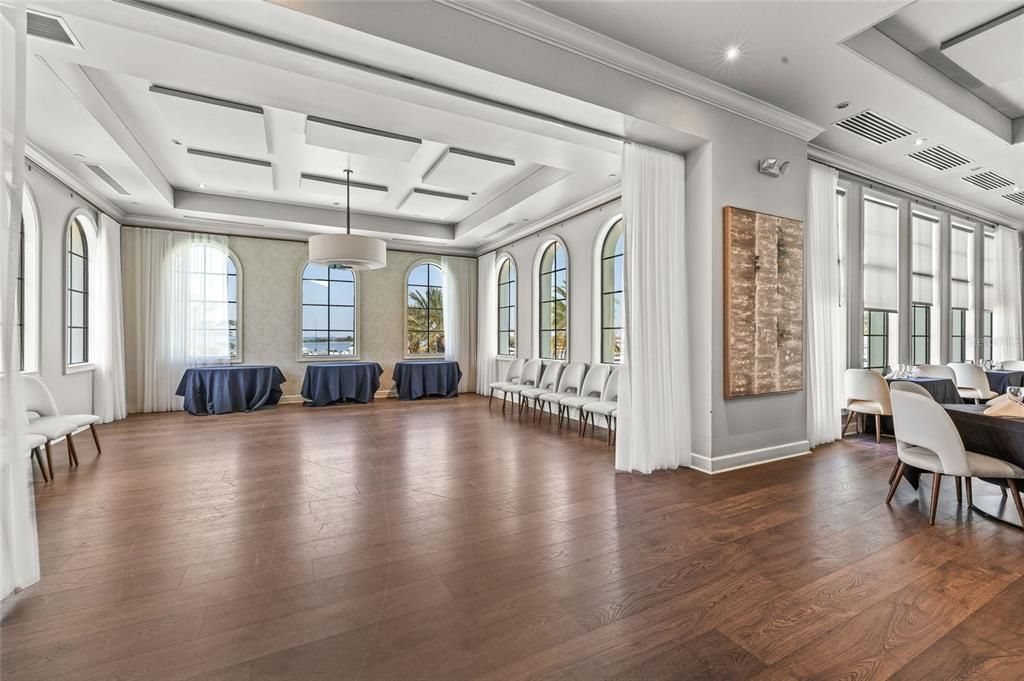 For Sale: $699,000 (3 beds, 2 baths, 1884 Square Feet)