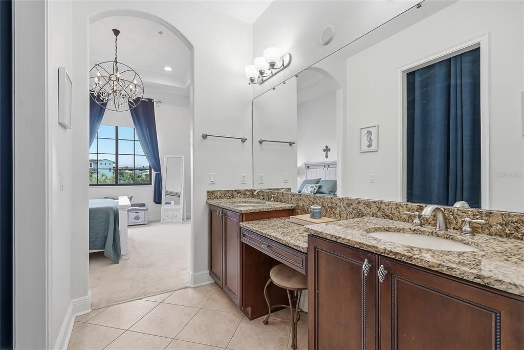 For Sale: $699,000 (3 beds, 2 baths, 1884 Square Feet)