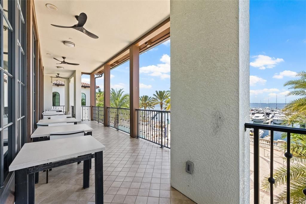 For Sale: $699,000 (3 beds, 2 baths, 1884 Square Feet)
