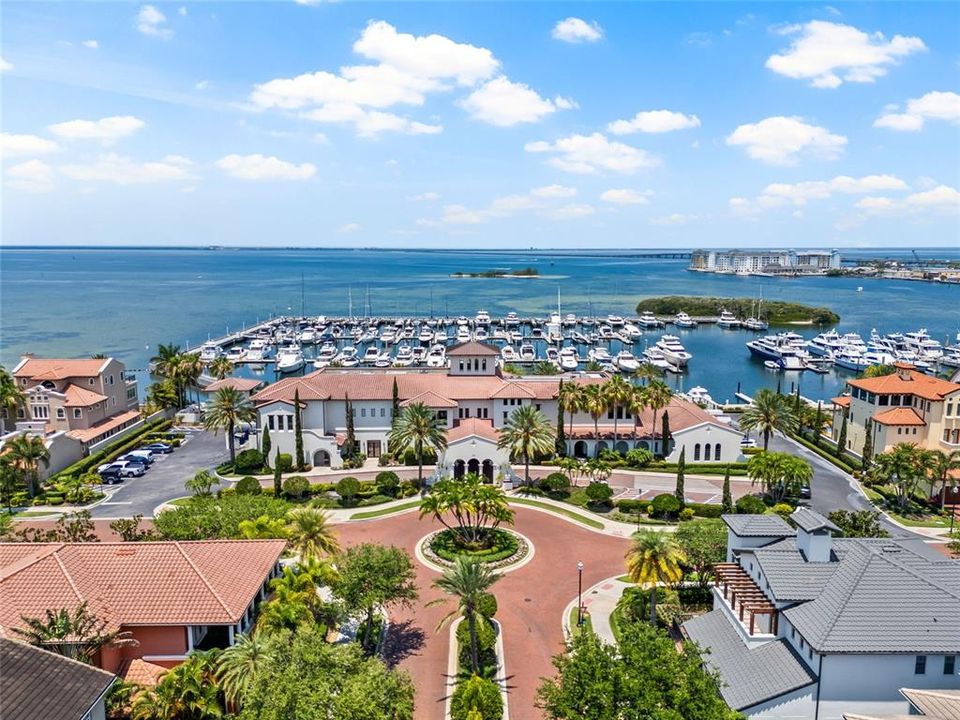 For Sale: $699,000 (3 beds, 2 baths, 1884 Square Feet)
