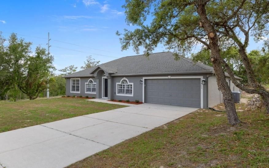 En Venta: $399,789 (4 camas, 2 baños, 2196 Pies cuadrados)