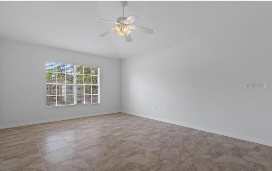 En Venta: $399,789 (4 camas, 2 baños, 2196 Pies cuadrados)