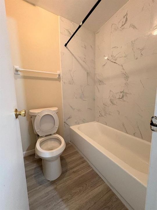 В аренду: $1,300 (1 спален, 1 ванн, 765 Квадратных фут)