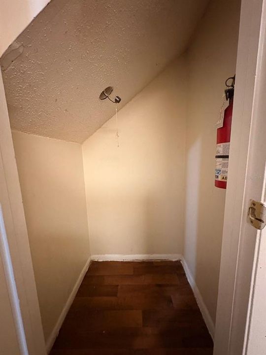 В аренду: $1,300 (1 спален, 1 ванн, 765 Квадратных фут)