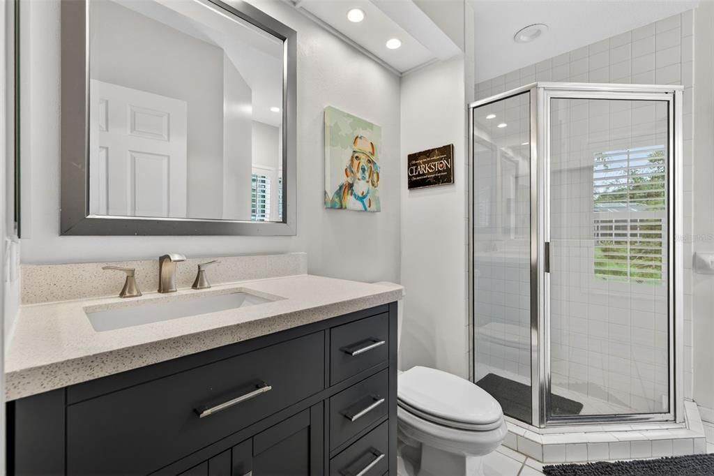 Activo con contrato: $995,000 (4 camas, 3 baños, 3144 Pies cuadrados)