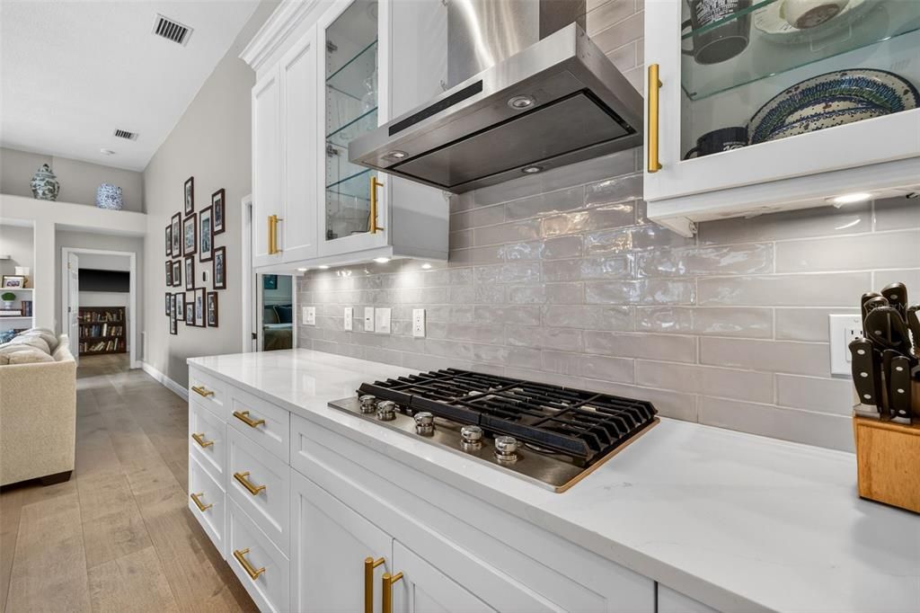Activo con contrato: $995,000 (4 camas, 3 baños, 3144 Pies cuadrados)