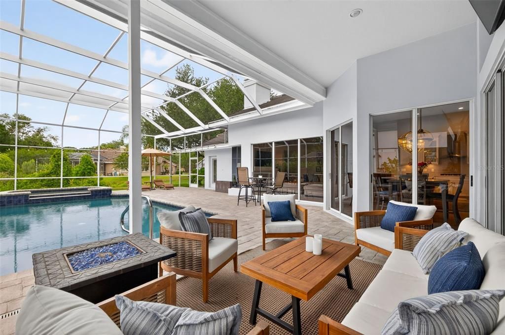 Activo con contrato: $995,000 (4 camas, 3 baños, 3144 Pies cuadrados)