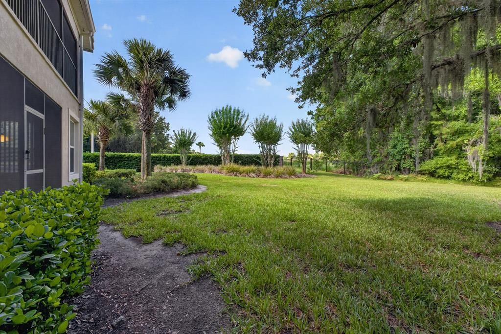 Active With Contract: $1,850 (2 beds, 2 baths, 1504 Square Feet)