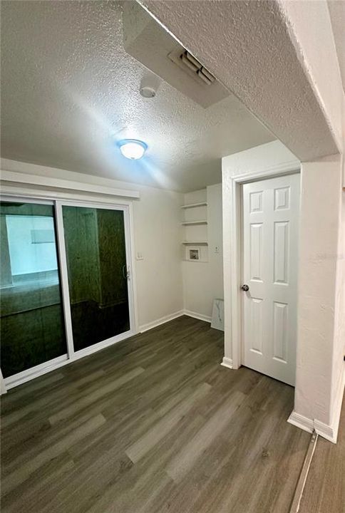 В аренду: $1,925 (3 спален, 1 ванн, 792 Квадратных фут)