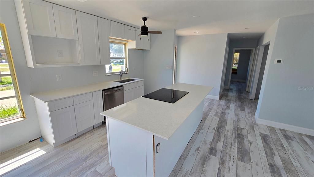 For Sale: $450,000 (2 beds, 2 baths, 1230 Square Feet)