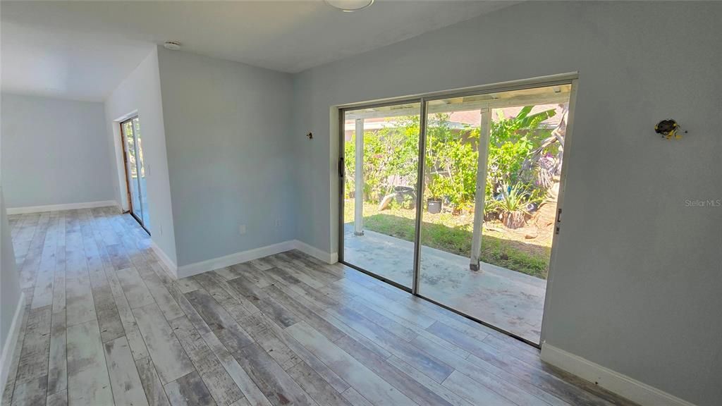 For Sale: $450,000 (2 beds, 2 baths, 1230 Square Feet)