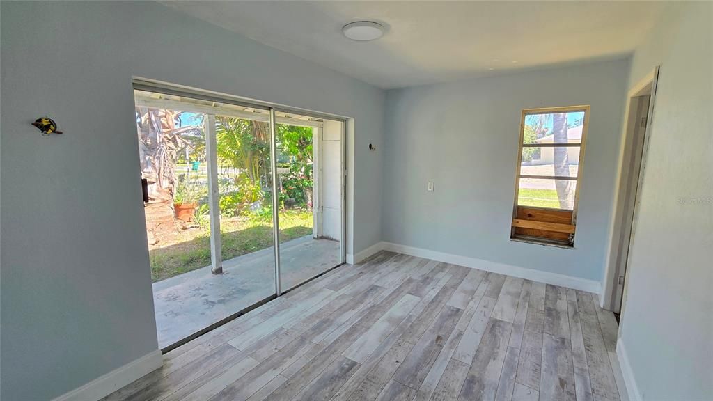 For Sale: $450,000 (2 beds, 2 baths, 1230 Square Feet)