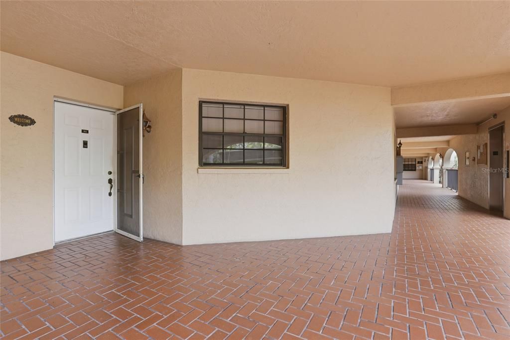 En Venta: $159,000 (2 camas, 2 baños, 1405 Pies cuadrados)