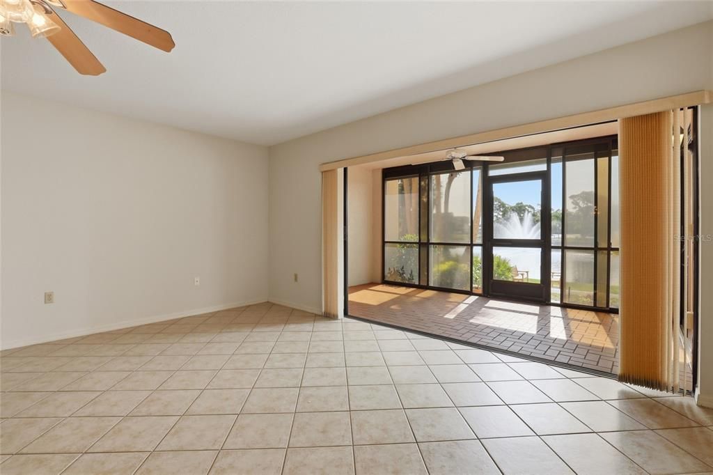 En Venta: $159,000 (2 camas, 2 baños, 1405 Pies cuadrados)