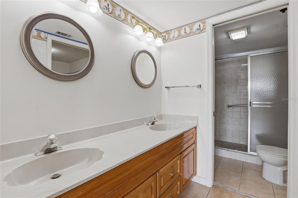 En Venta: $159,000 (2 camas, 2 baños, 1405 Pies cuadrados)