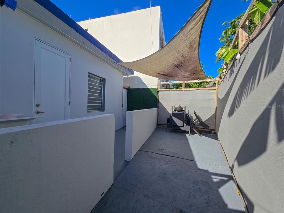 For Sale: $325,000 (3 beds, 1 baths, 1256 Square Feet)