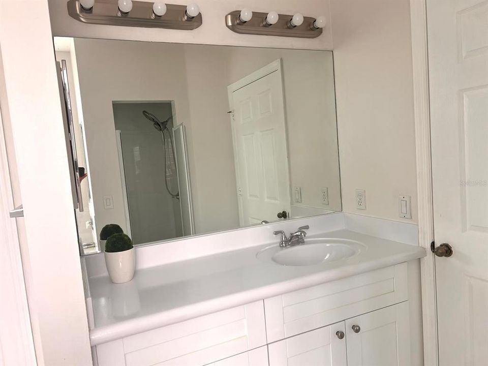 For Rent: $4,000 (4 beds, 2 baths, 2834 Square Feet)