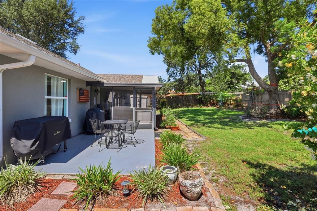 For Sale: $332,000 (3 beds, 2 baths, 1567 Square Feet)