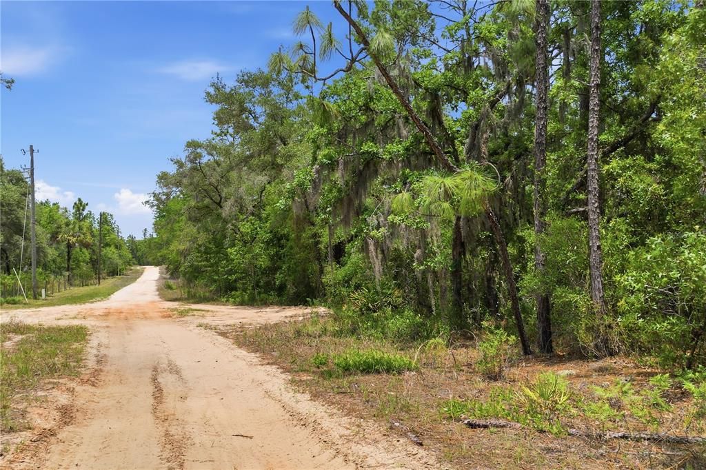 En Venta: $55,000 (2.53 acres)