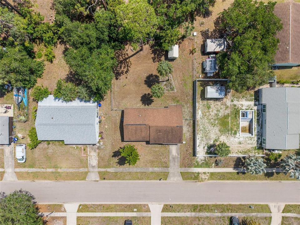 For Sale: $225,000 (2 beds, 2 baths, 1176 Square Feet)