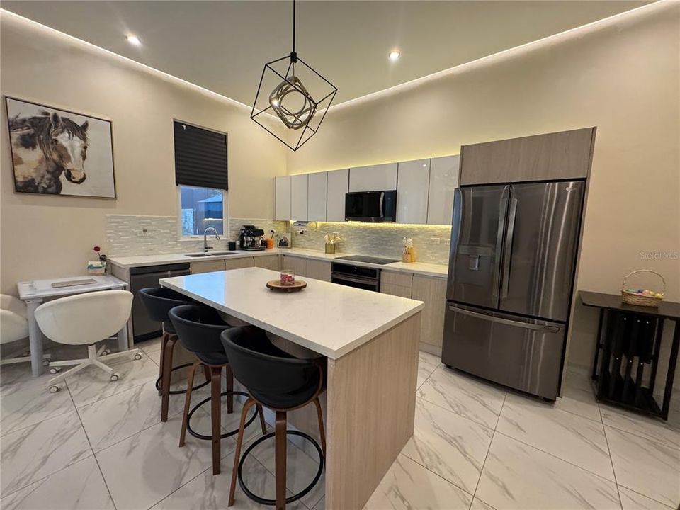 En Venta: $595,000 (3 camas, 2 baños, 1362 Pies cuadrados)