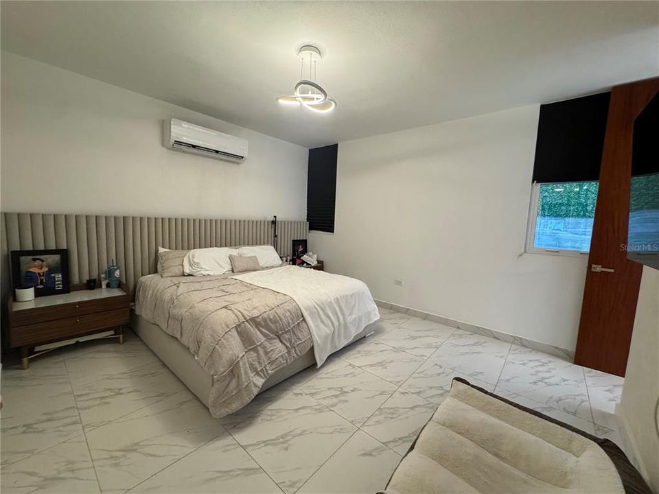 En Venta: $595,000 (3 camas, 2 baños, 1362 Pies cuadrados)