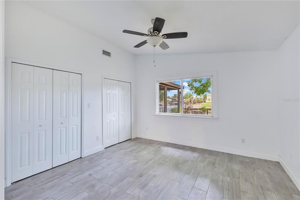 Activo con contrato: $375,000 (3 camas, 2 baños, 1475 Pies cuadrados)