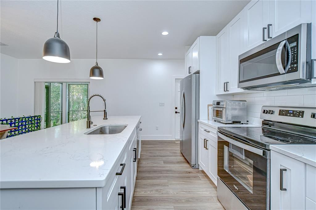 For Rent: $3,000 (3 beds, 2 baths, 1430 Square Feet)