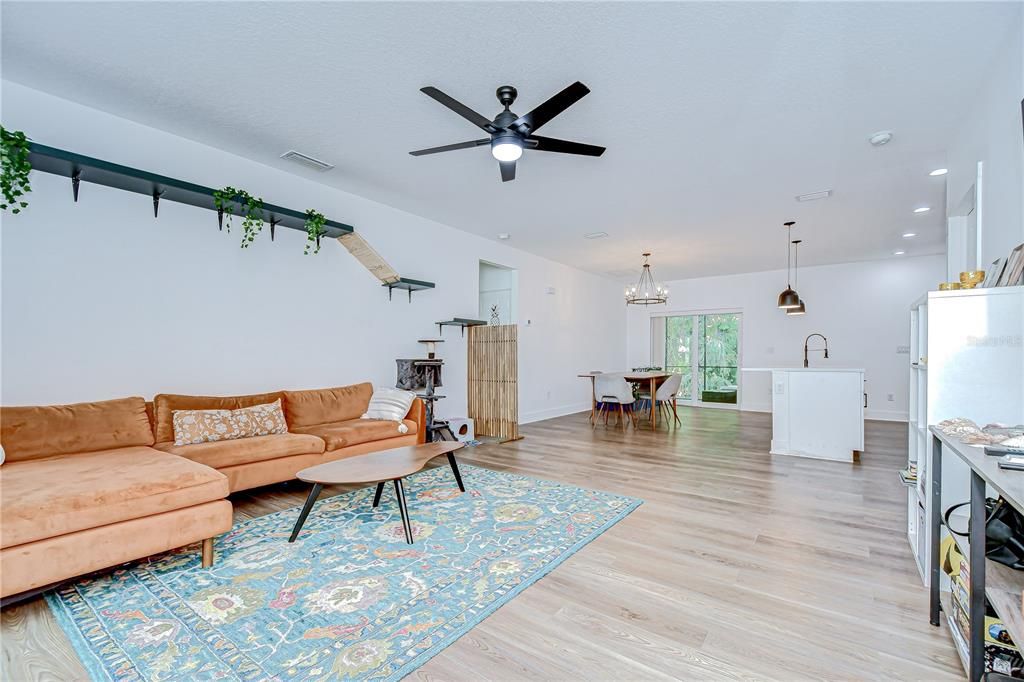 For Rent: $3,000 (3 beds, 2 baths, 1430 Square Feet)