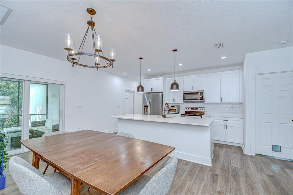 For Rent: $3,000 (3 beds, 2 baths, 1430 Square Feet)
