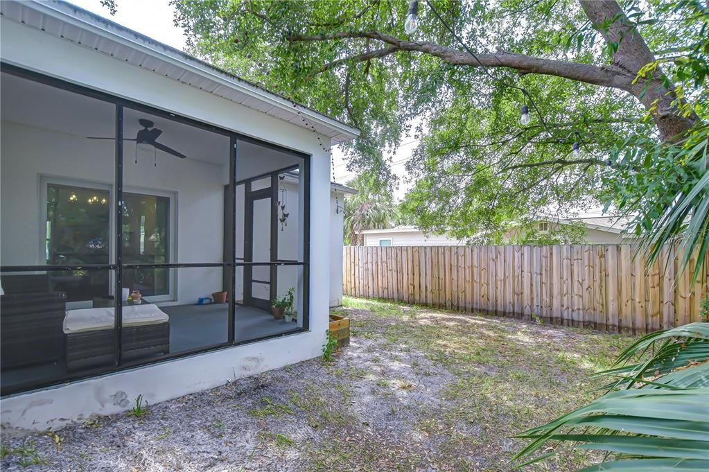 For Rent: $3,000 (3 beds, 2 baths, 1430 Square Feet)