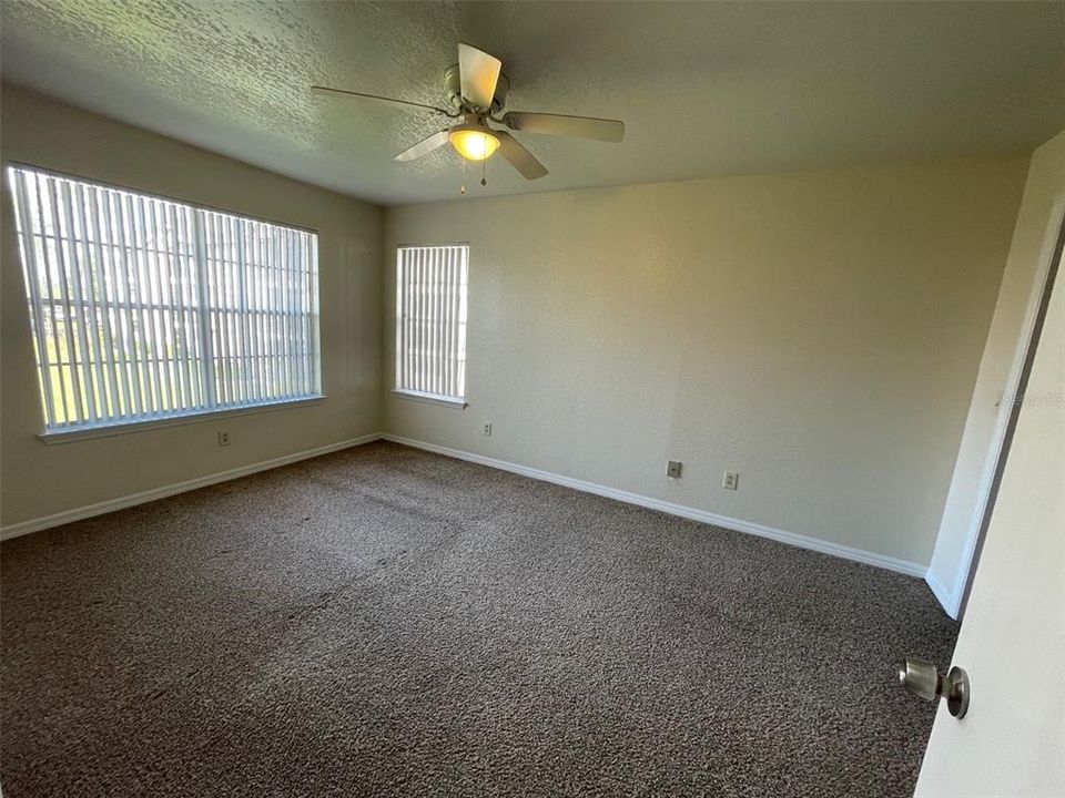 For Rent: $1,225 (1 beds, 1 baths, 583 Square Feet)