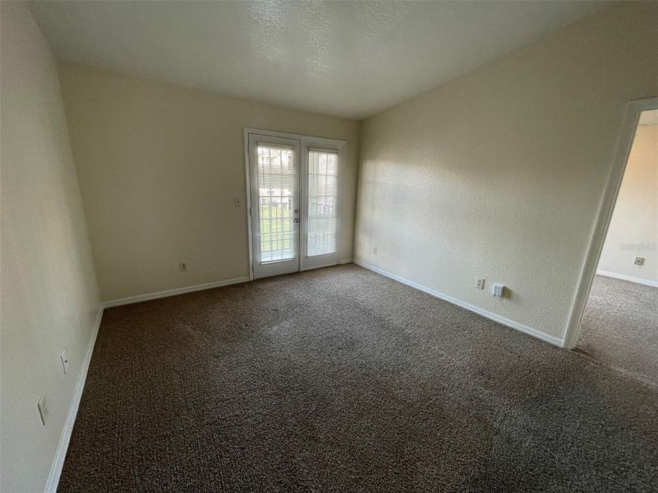 For Rent: $1,225 (1 beds, 1 baths, 583 Square Feet)