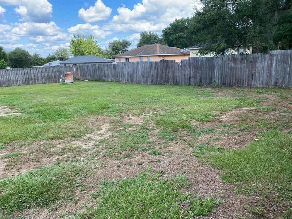 For Sale: $279,900 (3 beds, 2 baths, 1370 Square Feet)