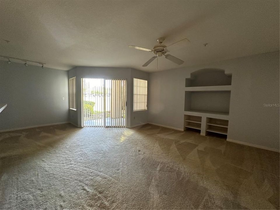 В аренду: $1,750 (2 спален, 2 ванн, 1080 Квадратных фут)