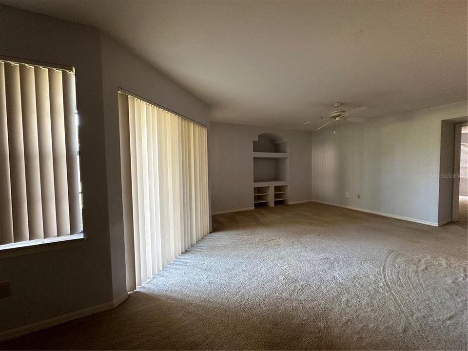 В аренду: $1,750 (2 спален, 2 ванн, 1080 Квадратных фут)