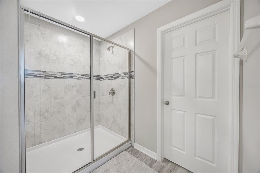 На продажу: $799,999 (5 спален, 4 ванн, 3761 Квадратных фут)