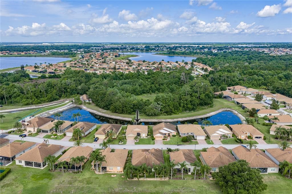 Activo con contrato: $299,900 (2 camas, 2 baños, 1784 Pies cuadrados)