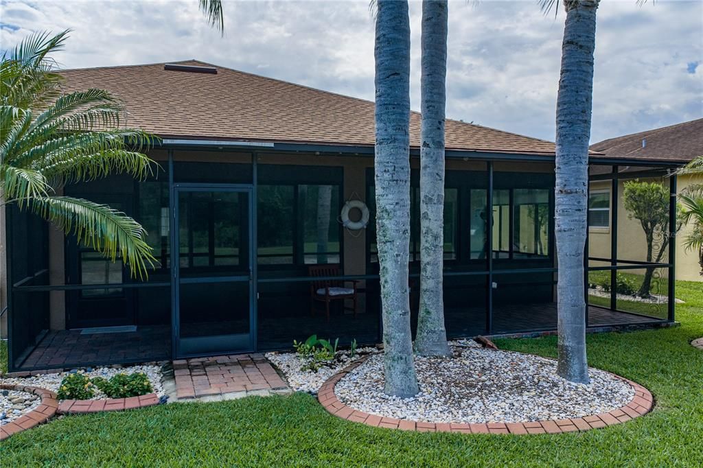 Activo con contrato: $299,900 (2 camas, 2 baños, 1784 Pies cuadrados)