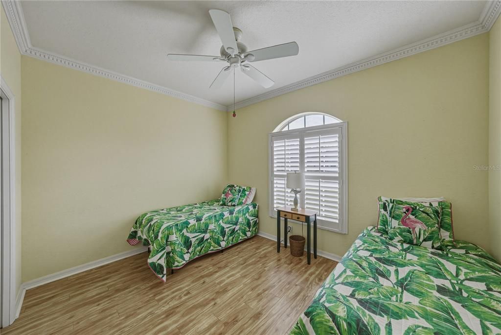 Activo con contrato: $299,900 (2 camas, 2 baños, 1784 Pies cuadrados)