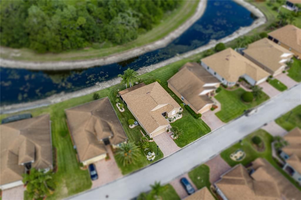 Activo con contrato: $299,900 (2 camas, 2 baños, 1784 Pies cuadrados)
