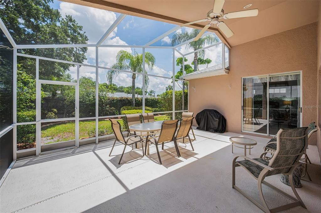 En Venta: $399,900 (2 camas, 2 baños, 1824 Pies cuadrados)
