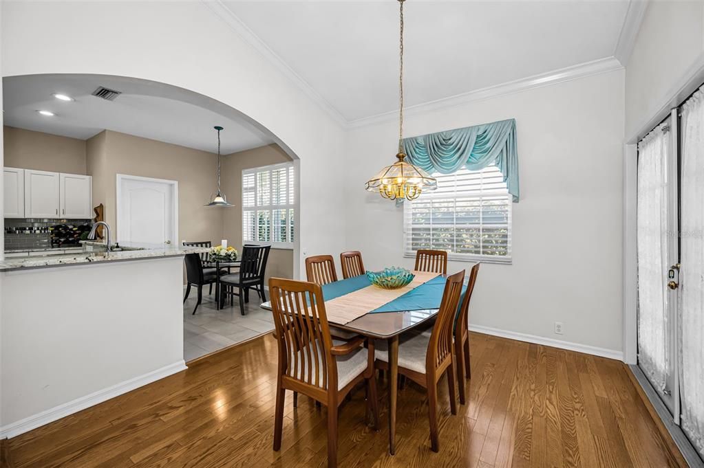En Venta: $399,900 (2 camas, 2 baños, 1824 Pies cuadrados)